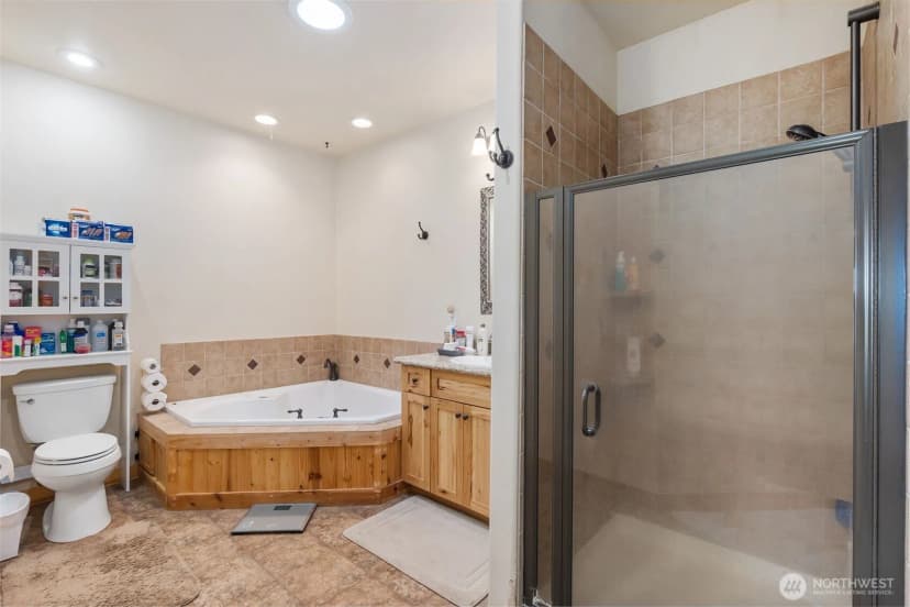 Property photo for 225 Maw Road, Toledo photo 18