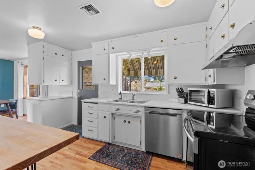 Property photo for 306 N 27th Avenue, Yakima photo 10