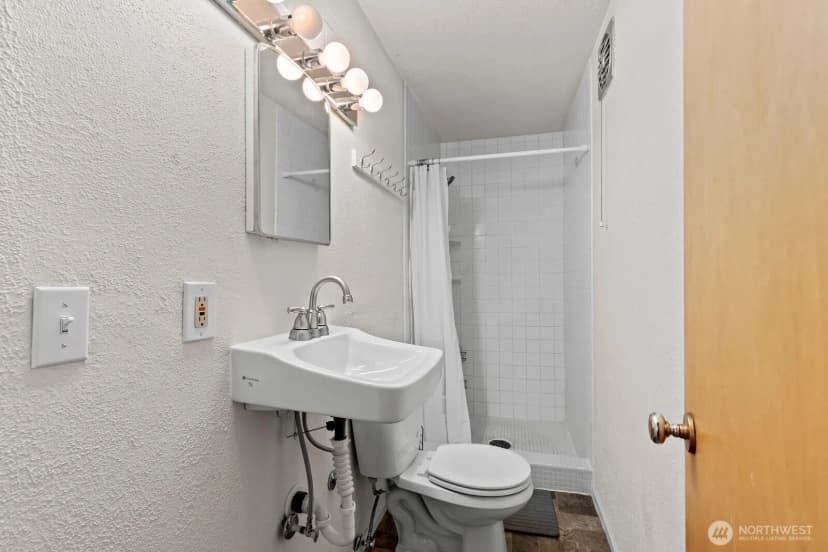 Property photo for 306 N 27th Avenue, Yakima photo 29