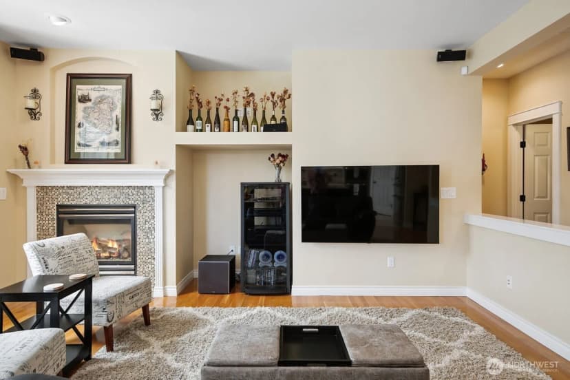 Property photo for 471 Rosario Place Ne, Renton photo 17