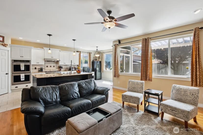 Property photo for 471 Rosario Place Ne, Renton photo 16