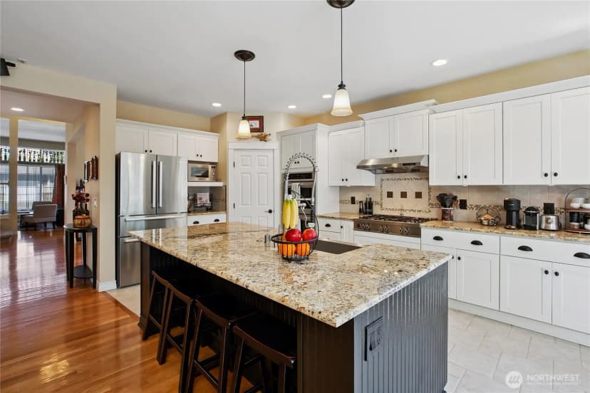 Property photo for 471 Rosario Place Ne, Renton photo 10