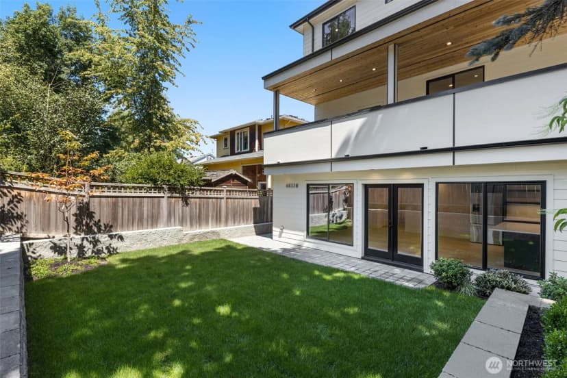 Property photo for 6833 36th Avenue Ne, Seattle photo 32