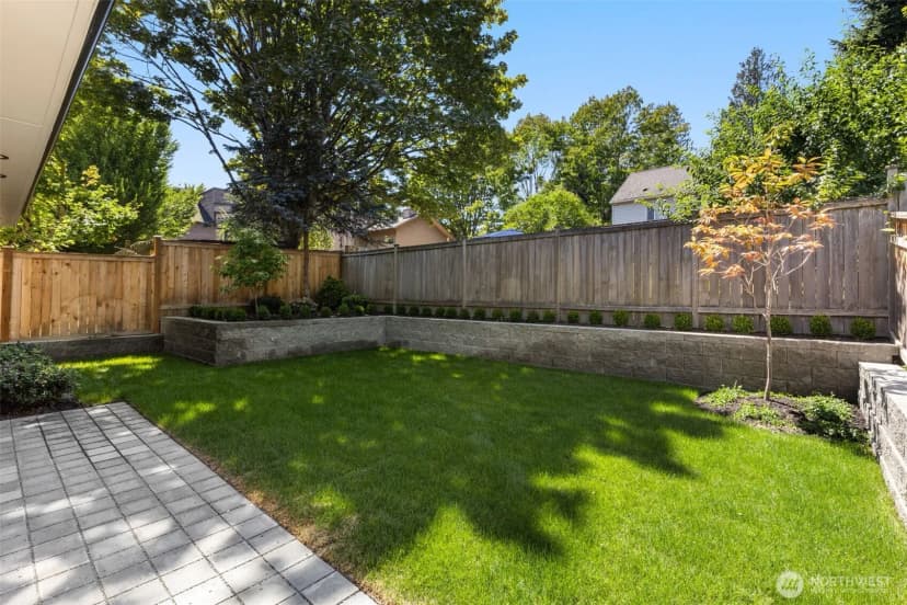 Property photo for 6833 36th Avenue Ne, Seattle photo 30