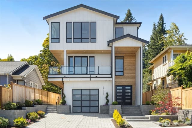 Property photo for 6833 36th Avenue Ne, Seattle