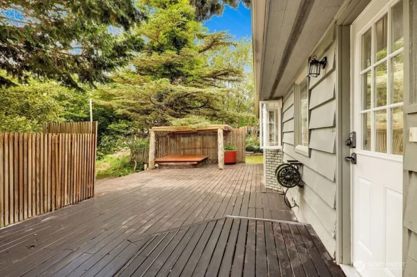 Property photo for 2817 Mcleod Road, Bellingham photo 34