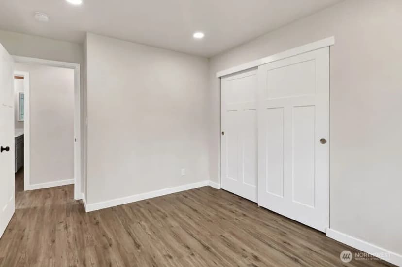 Property photo for 2817 Mcleod Road, Bellingham photo 21