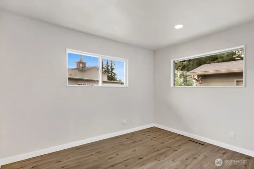 Property photo for 2817 Mcleod Road, Bellingham photo 29