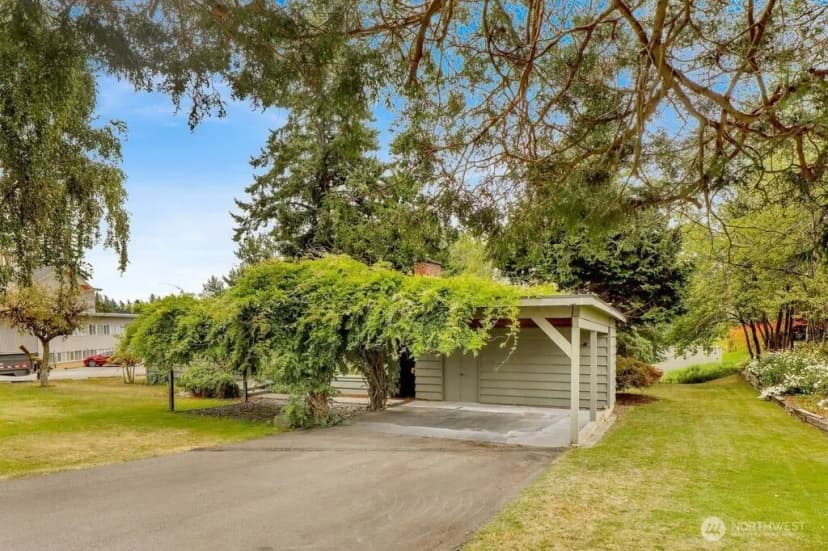 Property photo for 2817 Mcleod Road, Bellingham photo 3