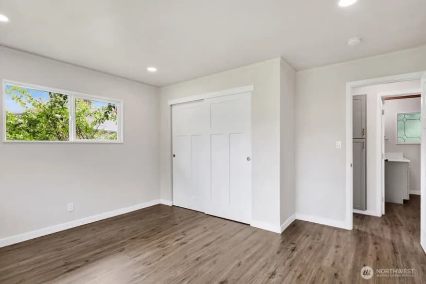Property photo for 2817 Mcleod Road, Bellingham photo 26