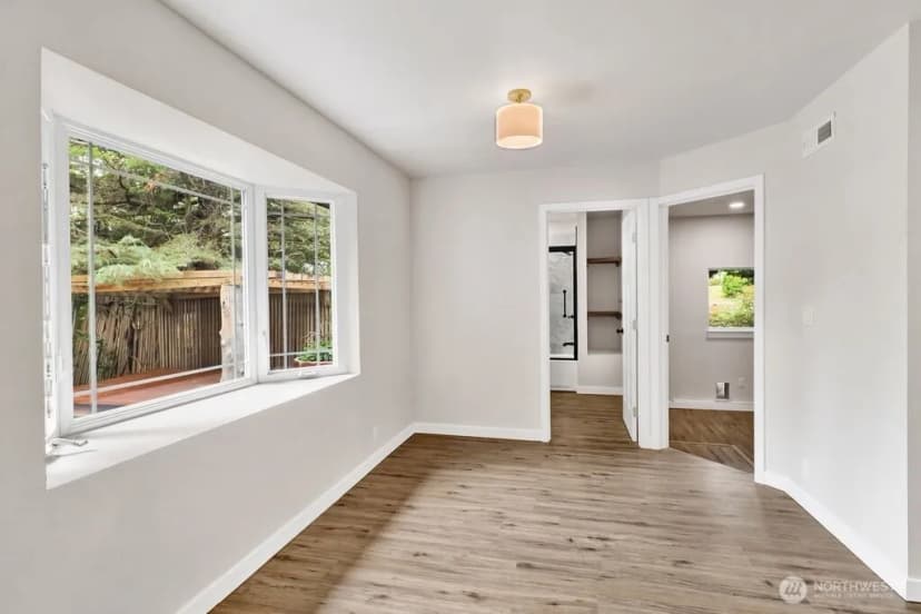 Property photo for 2817 Mcleod Road, Bellingham photo 19