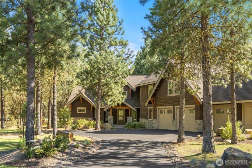 Property photo for 1060 Southern Star Lane, Cle Elum