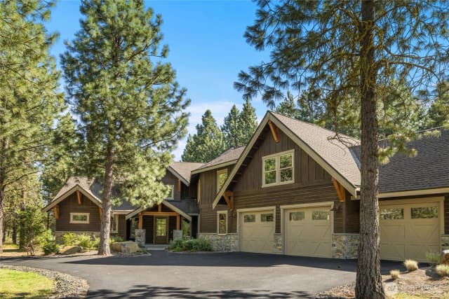 Property photo for 1060 Southern Star Lane, Cle Elum photo 2