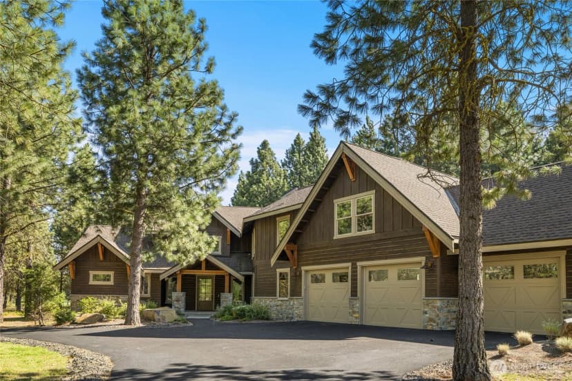 Property photo for 1060 Southern Star Lane, Cle Elum photo 2