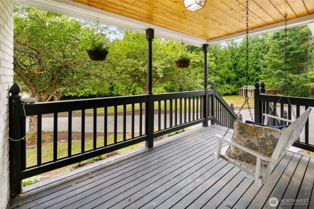Property photo for 19503 Welch Road, Snohomish photo 2