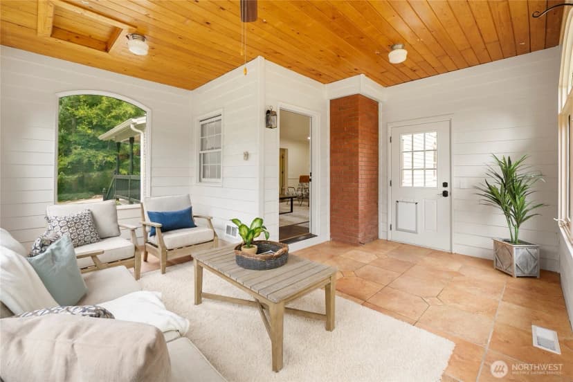 Property photo for 19503 Welch Road, Snohomish photo 15