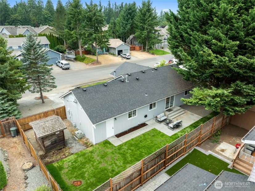 Property photo for 32206 Sunny Lane, Black Diamond photo 34
