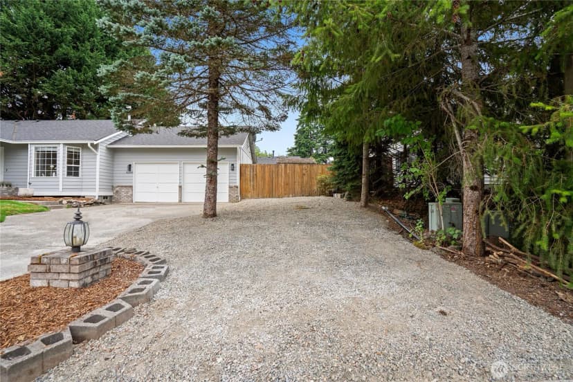 Property photo for 32206 Sunny Lane, Black Diamond photo 30
