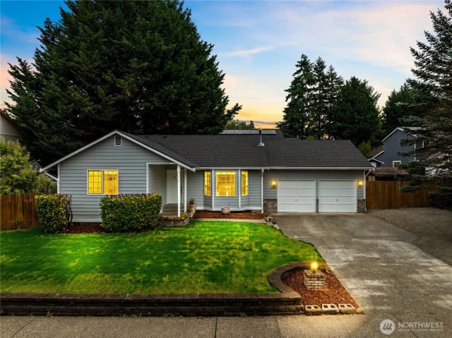 Property photo for 32206 Sunny Lane, Black Diamond photo 2
