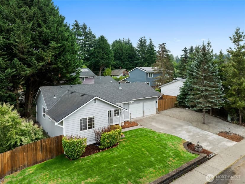 Property photo for 32206 Sunny Lane, Black Diamond photo 31