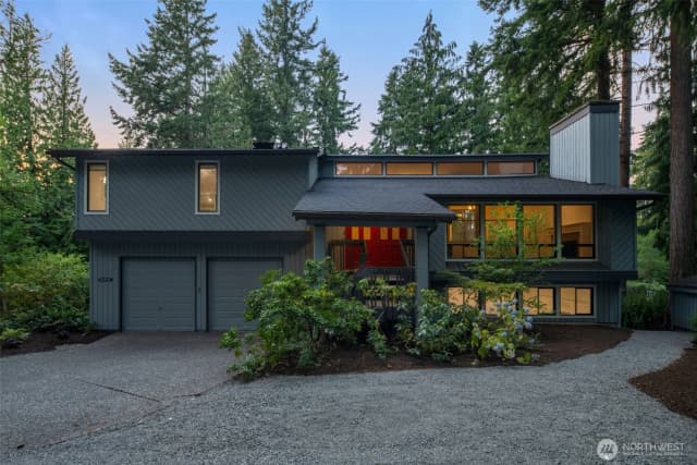 Property photo for 21812 Se 28th Street, Sammamish