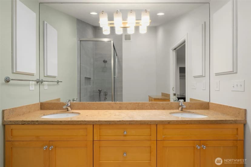 Property photo for 21812 Se 28th Street, Sammamish photo 18