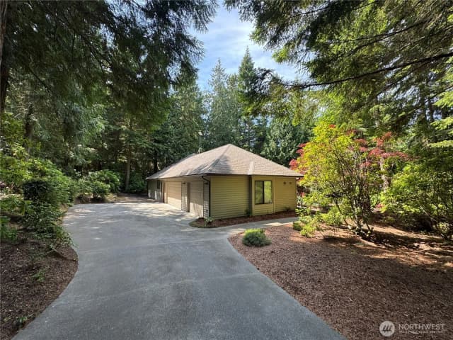 Property photo for 201 Buck Loop Road, Sequim photo 2
