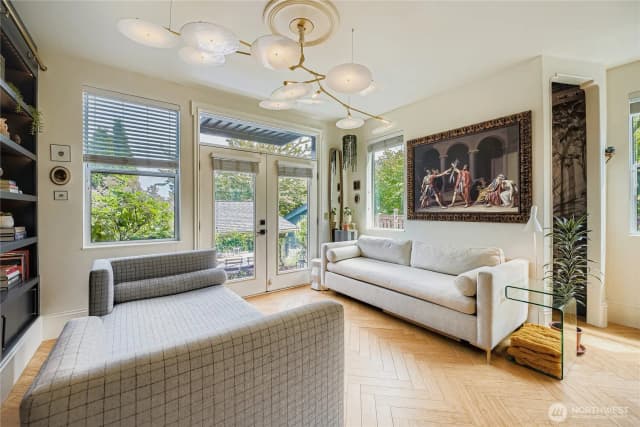 Property photo for 4408 28th S, Seattle photo 5