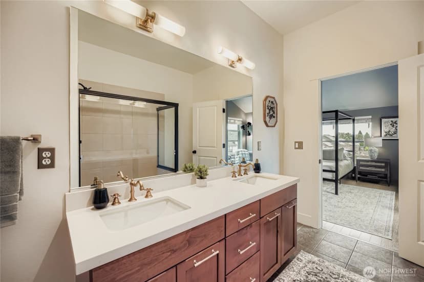 Property photo for 4408 28th S, Seattle photo 17