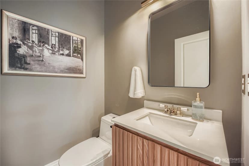 Property photo for 4408 28th S, Seattle photo 14