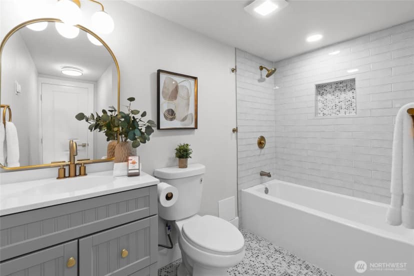 Property photo for 3061 20th Avenue S, Seattle photo 15