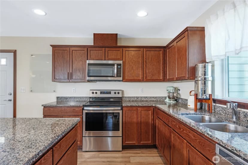 Property photo for 412 S Kansas Loop, East Wenatchee photo 9