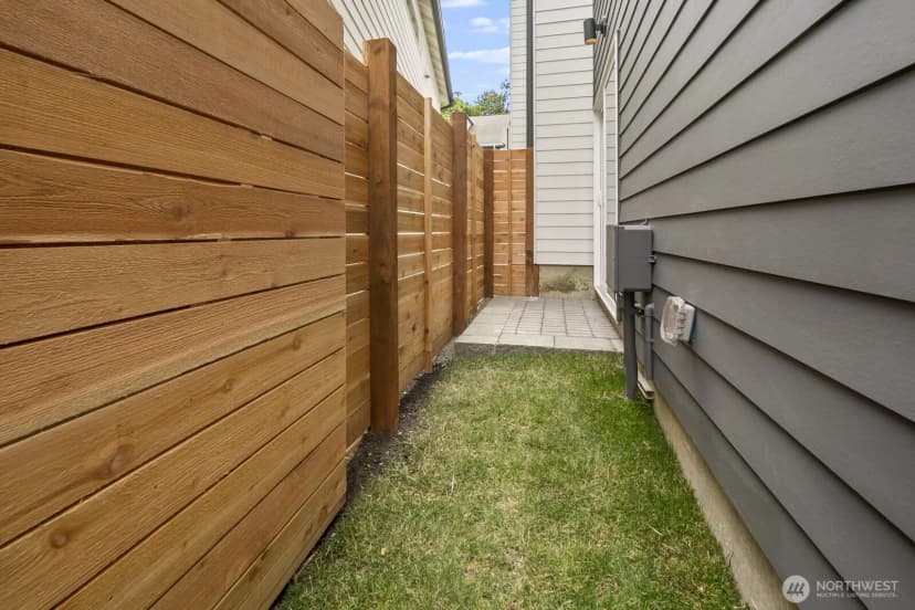 Property photo for 3424 B 20th Avenue S, Seattle photo 21