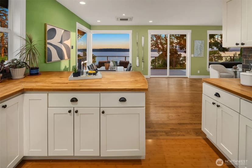 Property photo for 10647 Marine View Drive Sw, Seattle photo 23