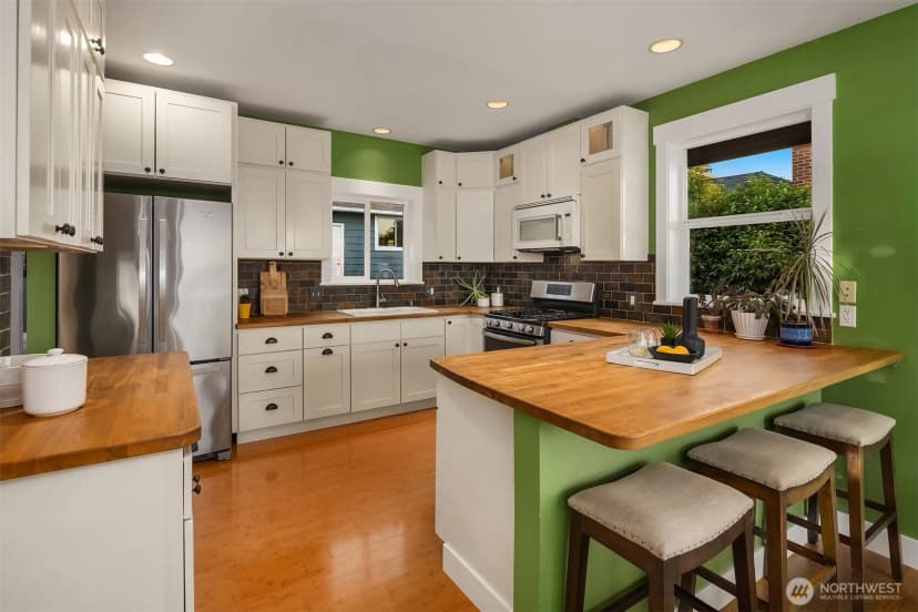 Property photo for 10647 Marine View Drive Sw, Seattle photo 21