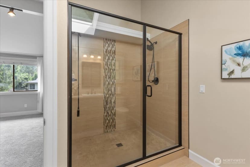 Property photo for 19227 75th Avenue Ne, Kenmore photo 20