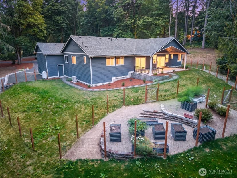 Property photo for 4464 Eastway Drive Se, Port Orchard photo 19