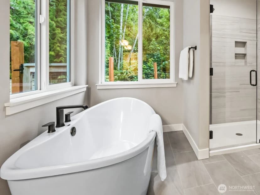 Property photo for 4464 Eastway Drive Se, Port Orchard photo 10