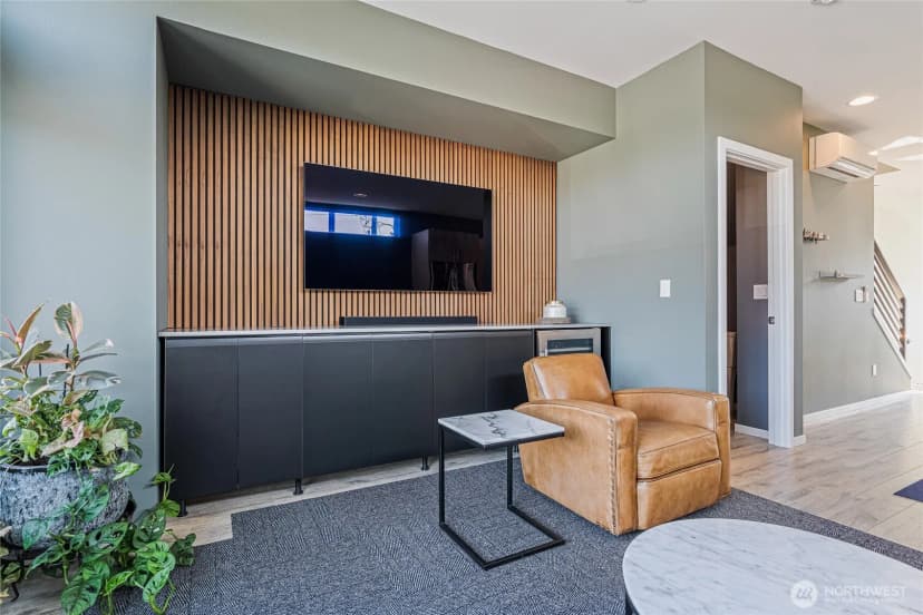 Property photo for 5456 Delridge Way Sw, Seattle photo 14
