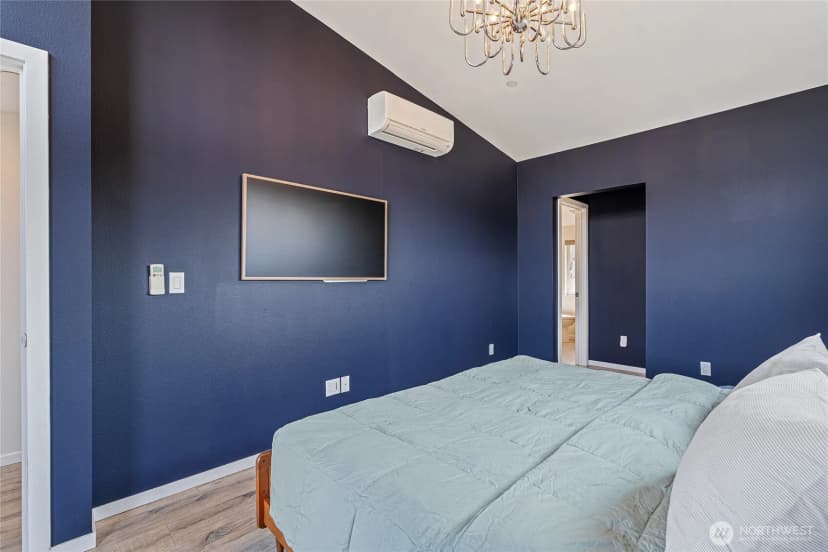 Property photo for 5456 Delridge Way Sw, Seattle photo 17
