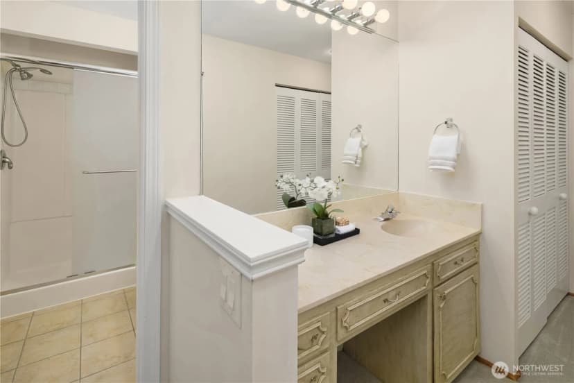 Property photo for 7929 Se 37th Street, Mercer Island photo 22