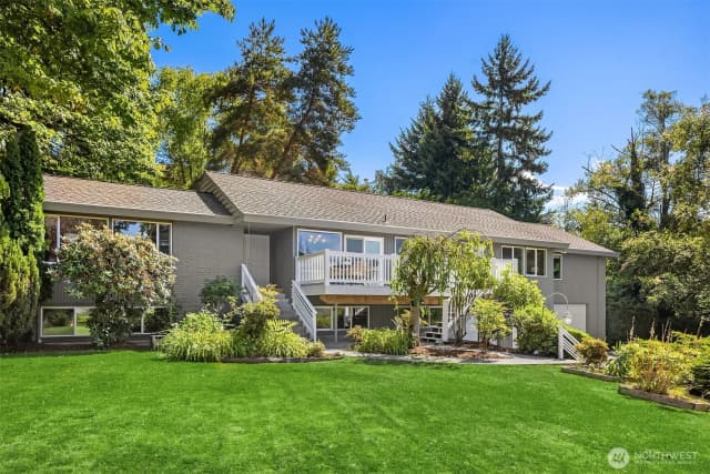 Property photo for 7929 Se 37th Street, Mercer Island photo 3