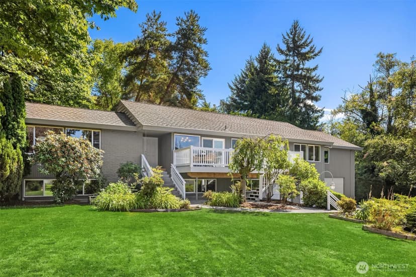 Property photo for 7929 Se 37th Street, Mercer Island photo 3