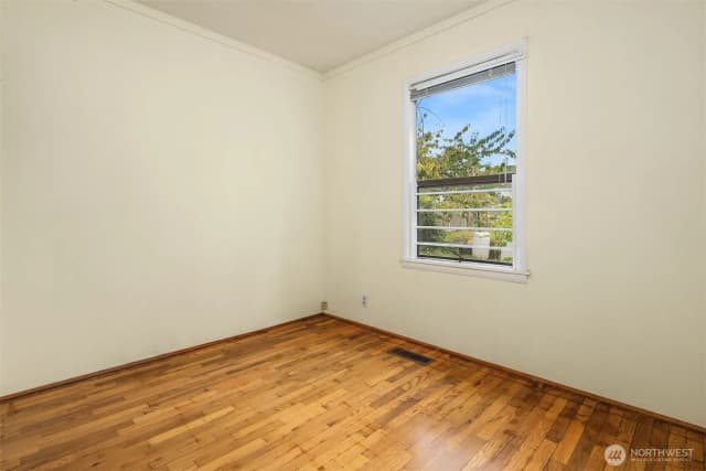 Property photo for 3039 S Dakota Street, Seattle photo 4