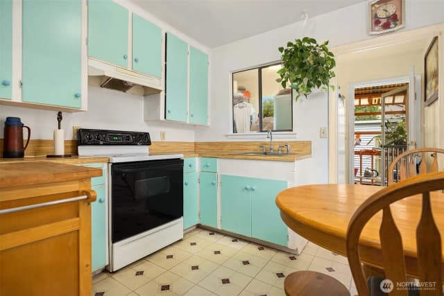 Property photo for 3039 S Dakota Street, Seattle photo 3