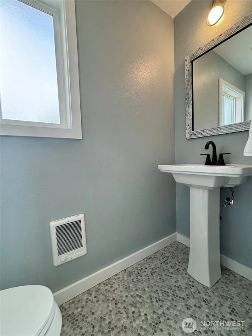 Property photo for 125 N Sylvia Street, Montesano photo 18