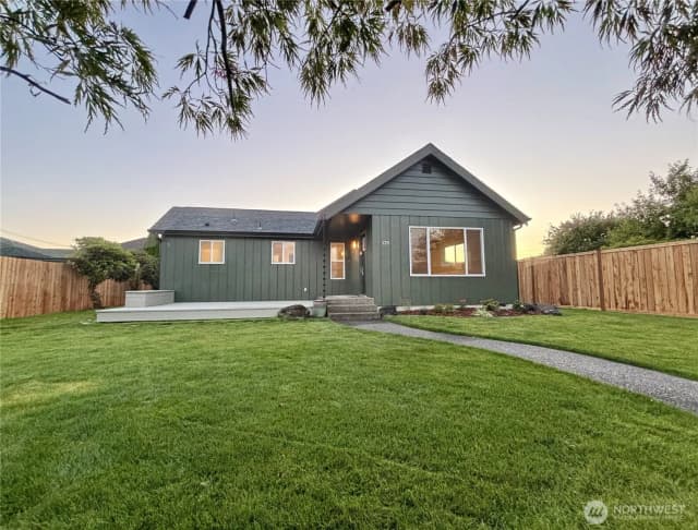 Property photo for 125 N Sylvia Street, Montesano