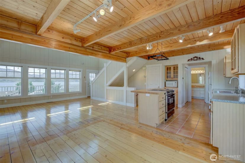 Property photo for 100 Eldorado Way, Chelan photo 8