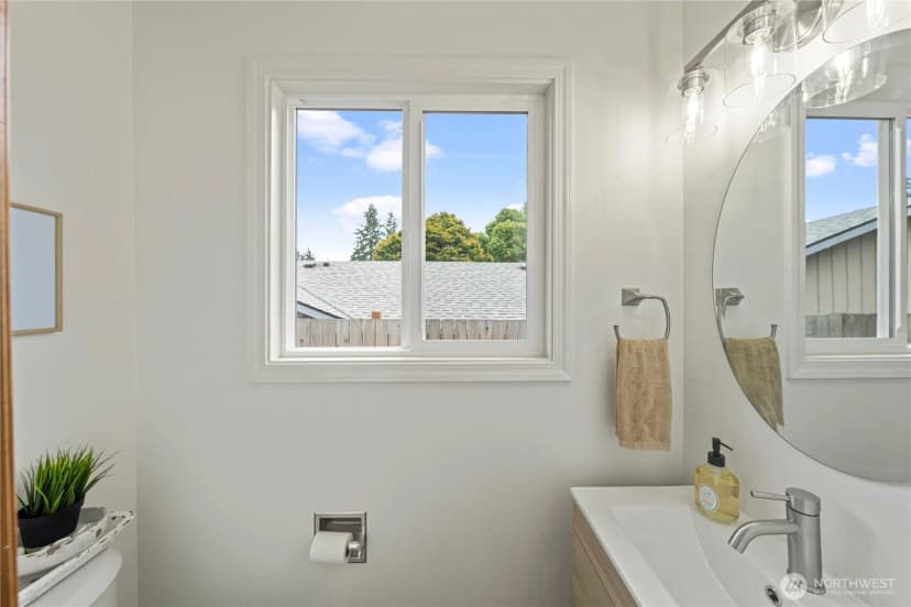 Property photo for 4411 Alameda Avenue W, University Place photo 30