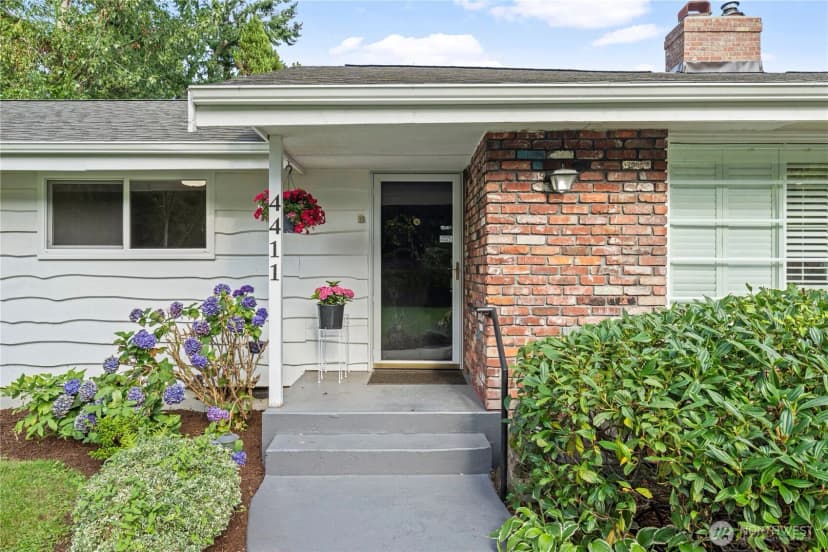Property photo for 4411 Alameda Avenue W, University Place photo 37